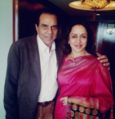 Dharmendra turns 83, wife Hema Malini writes special message for him