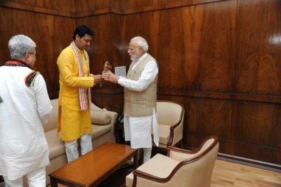 PM Modi summons Tripura CM Biplab Deb?   