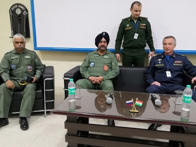 BS Dhanoa interacts with IAF and RSAF contingents of Ex AVIAINDRA-18 at Air Force Station Jodhpur
