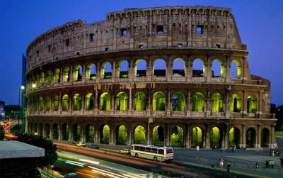 Touring Italy with a Small Group: Pros and Cons