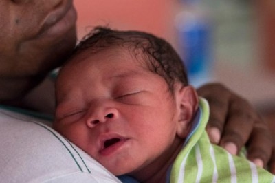 On New Year's Day, UNICEF challenges nations to join fight to help more newborns survive first days of life