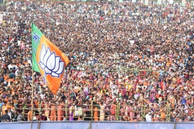 PM Modi hails BJP workers on party foundation day