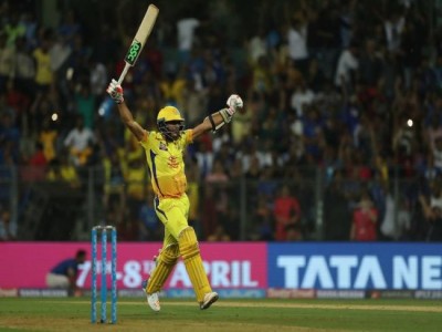 IPL 2018: CSK beat MI by one wicket