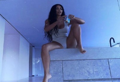 Kim Kardashian advices fans to google benefits of pineapple juice 