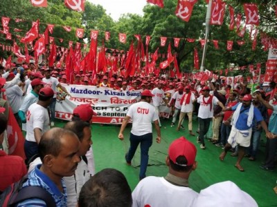 Farmers rally in Maharashtra today with demand of land reforms
