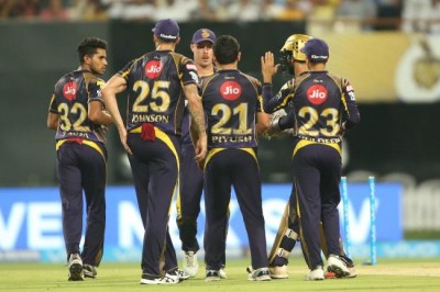 IPL 2018: Kolkata Knight Riders beat Chennai Super Kings by six wickets 