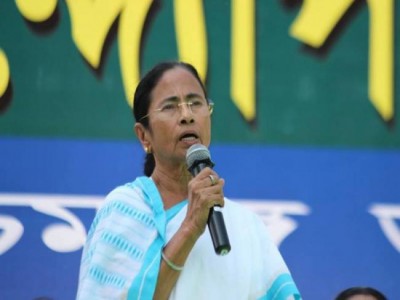 Regional parties will decide 'next course of action' after Karnataka floor test: Mamata Banerjee