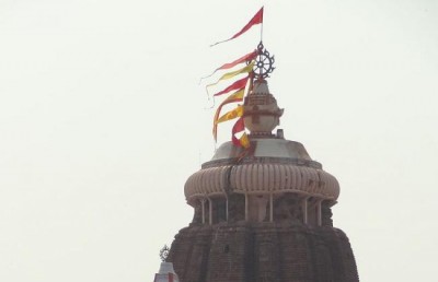 No policeman should enter Puri Jagannath temple with arms and shoes : Supreme Court