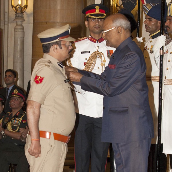 President Kovind, VP Naidu, PM Modi attend Defend Investiture Ceremony