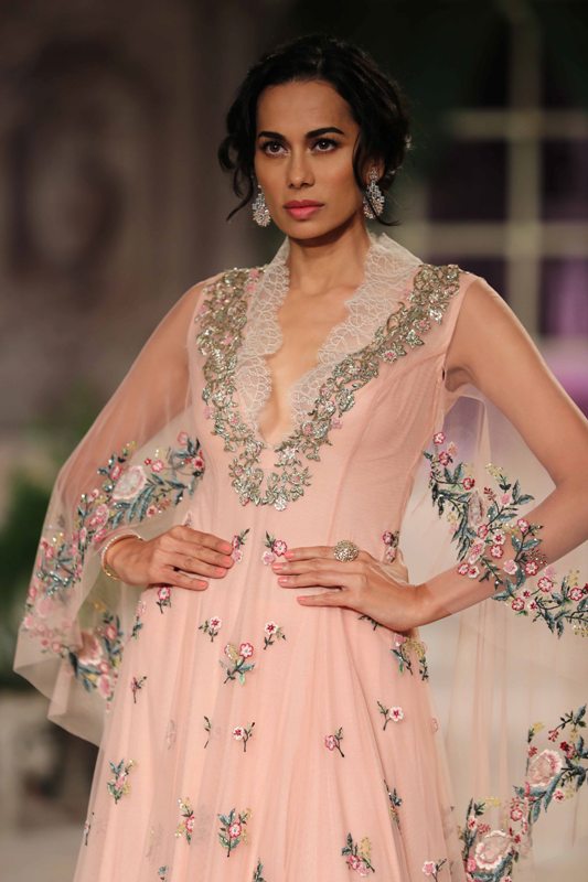 Kangana Ranaut walks the ramp in India Couture Week
