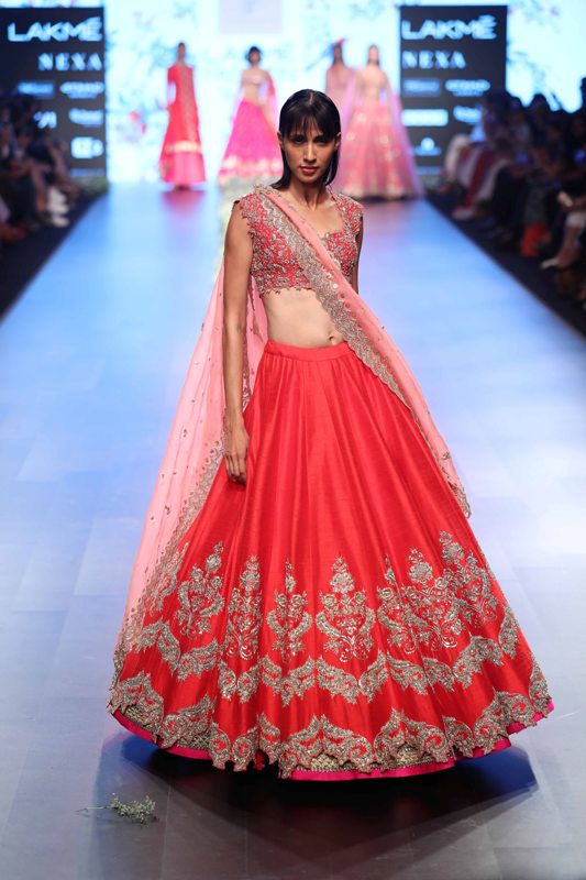 LFW: Sania Mirza walks down the ramp for  Anushree Reddy