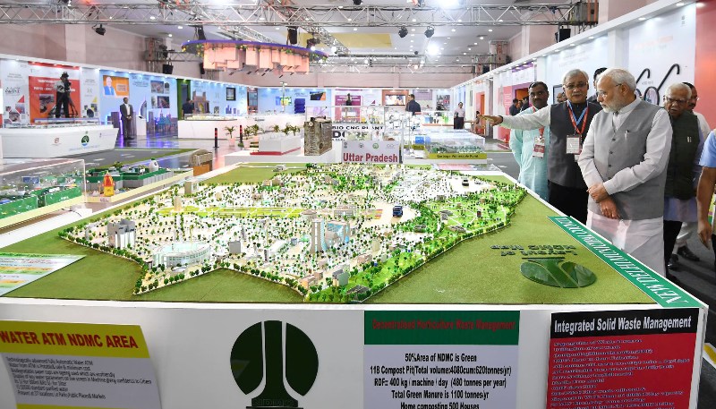  Narendra Modi departs from Lucknow 