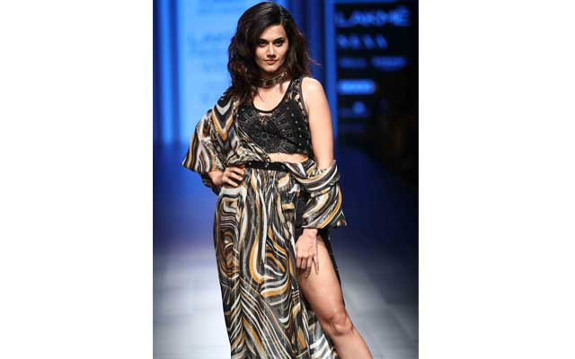 Bollywood actress Taapsee Pannu sizzles LFW ramp