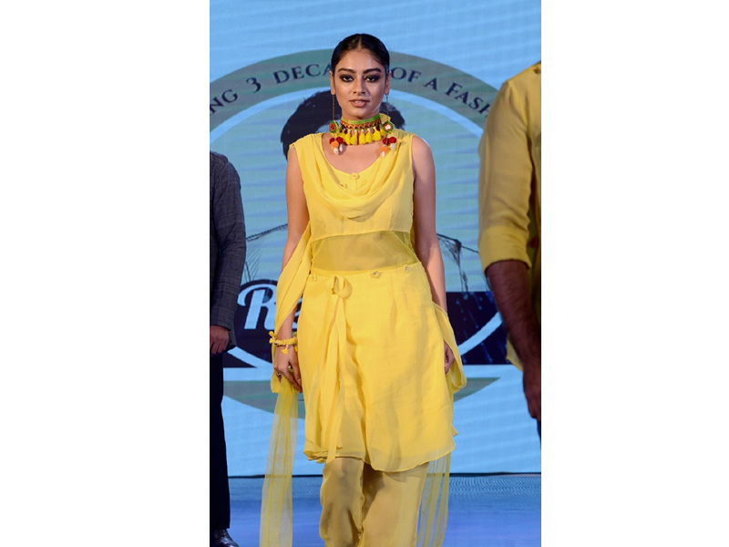 Retro Metro fashion show celebrates Prosenjit Chatterjee's birthday