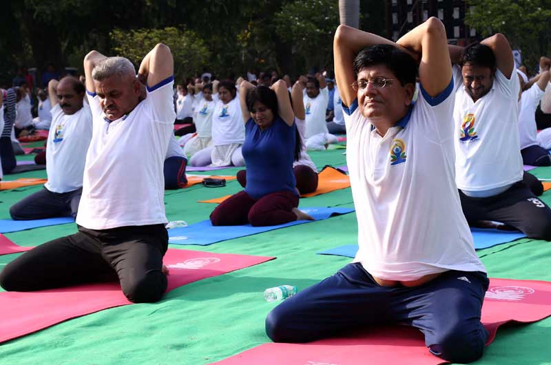 Modi leads International Yoga Day as ministers join him in performing yoga