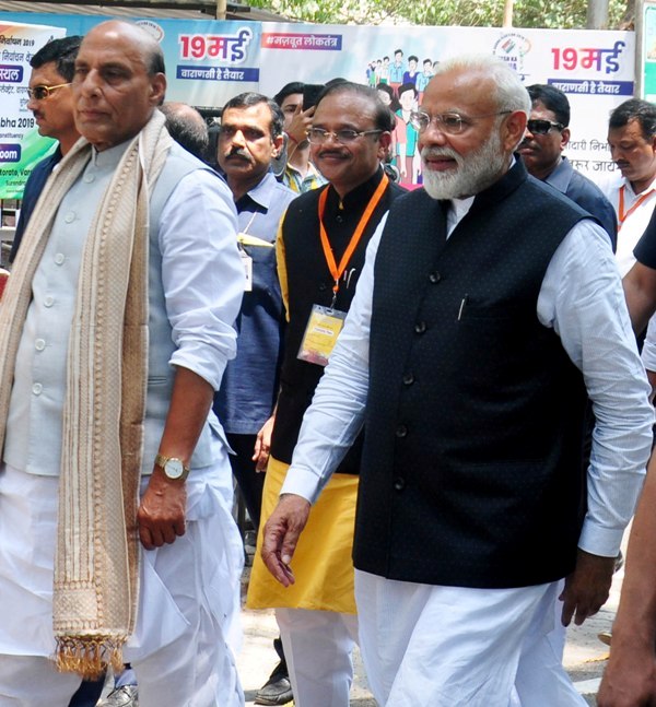 Modi files nomination from Varanasi