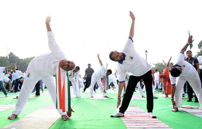 Modi leads International Yoga Day as ministers join him in performing yoga