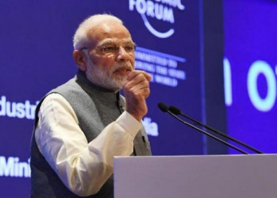 Modi at Indian Science Congress : stresses on low cost technologies for farmers, gives slogan "Jai Anusandhan"