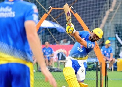 IPL clash: Chennai Super Kings win toss, opt to bat first