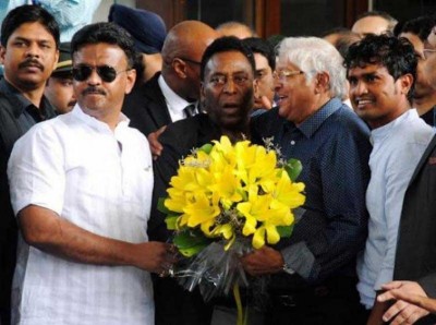 Pele released from hospital