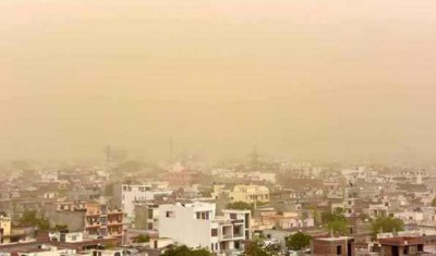 Dust storm hits several parts of the country, kills at least 30 people