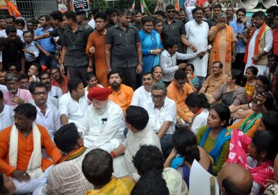 Police teargas, use water cannons to disperse Bengal BJP march towards Lalbazar