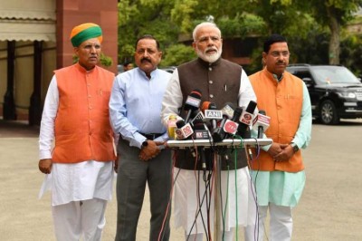 PM Modi, others take oath as Lok Sabha MPs