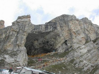 From Jammu, fresh batch of 2723 pilgrims leave for Amarnath Cave Shrine