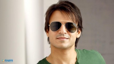 After playing Narendra Modi onscreen, Vivek Oberoi will now produce movie on Balakot airstrikes 