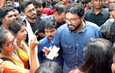 Jadavpur clash: Guv Dhankar contradicts with TMC statement, says had talk with CM Mamata