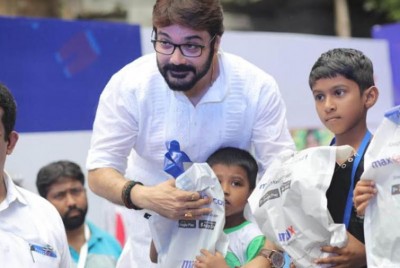 Team Gumnaami unveils Max Fashionâ€™s â€˜Wall of Kindnessâ€™ to illuminate the lives of underprivileged children this Durga Puja