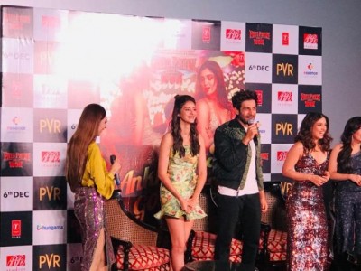 Pati Patni Aur Woh launches new song Ankhiyon Se Goli Mare