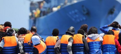 UN refugee agency presses States to aid 49 refugees stranded on Mediterranean