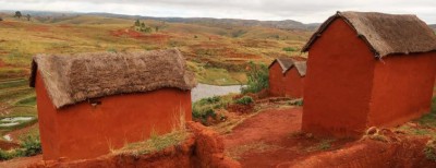 Madagascar villagers learn dangers of outdoor defecation