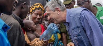 In Tanzania, UN refugee chief praises â€˜regional peacemakerâ€™ role, and efforts to welcome neighbours on the run