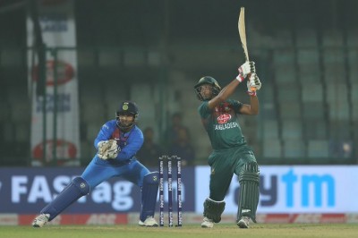 Mushfiqur Rahim's heroic knock help Bangladesh beat India by seven wickets in first T20 I 