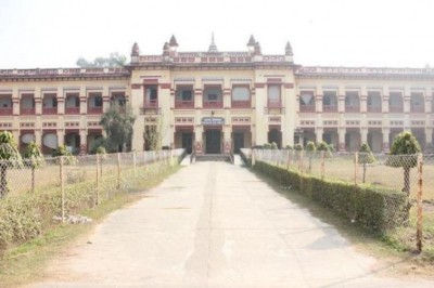 BHU Sanskrit dept students protest against Muslim professor's appointment