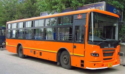 DTC cluster bus rams into 11 vehicles, 10 injured