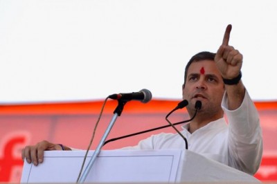 Jharkhand: Rahul Gandhi shakes leg with folk artists
