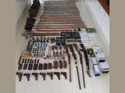 Jharkhand: IEDs and huge amount of cartridges recovered in Giridih