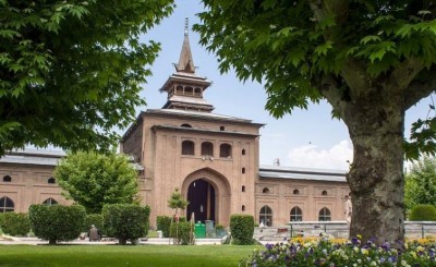 Friday prayers allowed in Jamia Masjid after 2 weeks