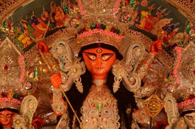 Jammu: Temples witness rush of devotees on Maha NavamiÂ 
