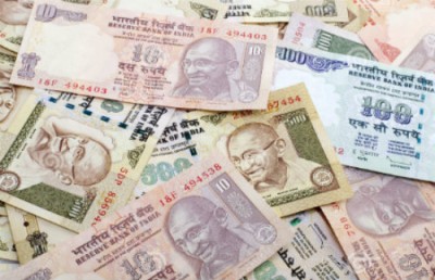 Unaccounted cash of Rs 7 lakh seized from car in Jalandhar