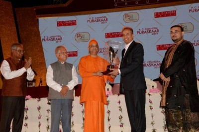 PC Chandra Purashkaar 2019 conferred to Padma Bhushan Dr. Devi Prasad Shetty