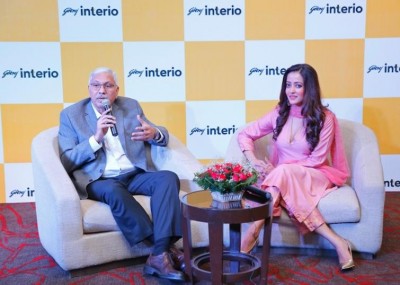 Raima Sen inaugurates Godrej Interioâ€™s flagship store in Rajarhat