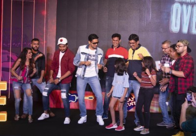 Sidharth Malhotra shakes a leg as he launches Autumn-Winter collection of Pepe Jeans in Kolkata