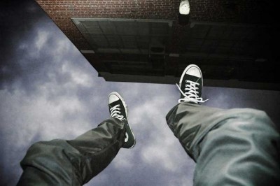 Telangana: Girl student commits suicide