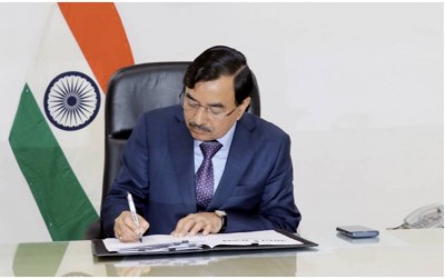 Sushil Chandra takes over as new Election Commissioner