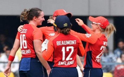 England win second T20I by 5 wickets attain unassailable lead