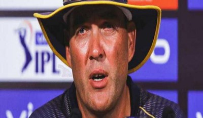 KKR part ways with head coach Jacques Kallis and assistant coach Simon Katich
